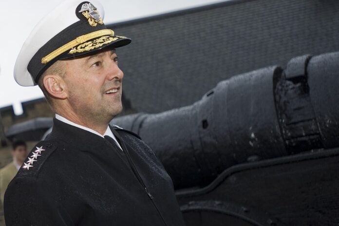 1280px-Adm._Stavridis_attends_55th_annual_NATO_Parliamentary_Assembly_DVIDS483588