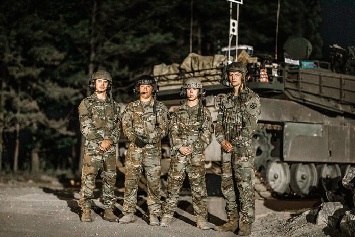 1280px-Tennessee_National_Guard_-_53706305887