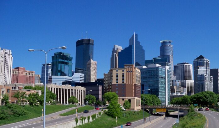 1280px-Minneapolis_skyline_51 Minneapolis