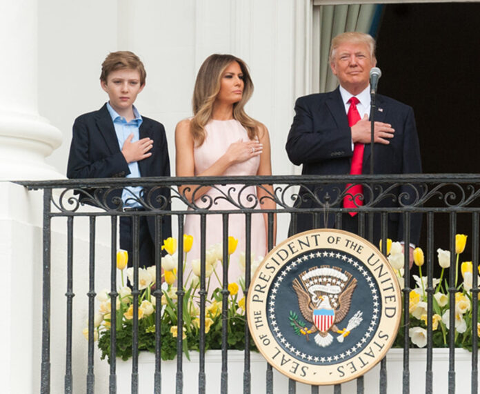 Barron,_Melania,_and_Donald_Trump_at_2017_Easter_egg_roll_(33573170283)_(cropped) (1)