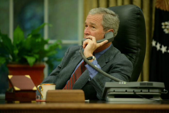 George_W._Bush_calls_Bob_Riley (1)