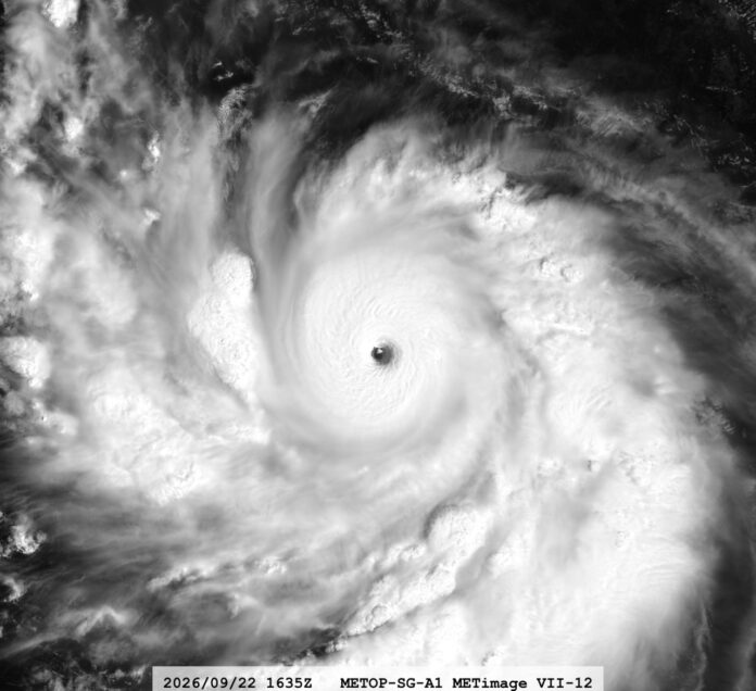 Hurricane_Polo_1635