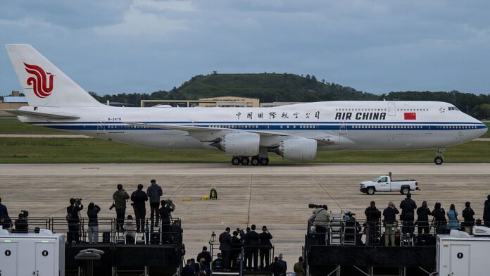 PRC_President_Xi_Jinping_arrives_at_Joint_Base_Andrews_for_state_visit_B-2479 President_Xi_Jinping